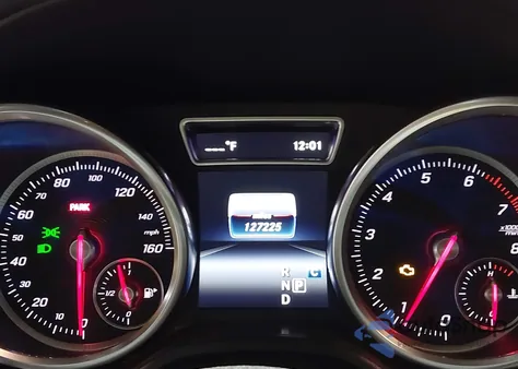 2017 Mercedes-Benz Gls 450 4Matic z USA, uszkodzony, nr VIN 4JGDF6EE8HA856977